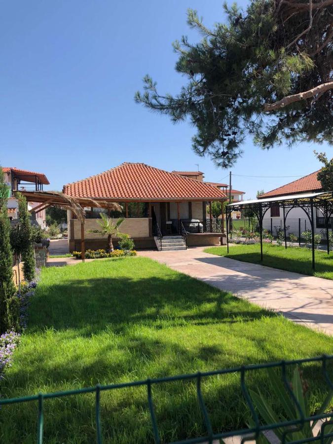 Guest House Costa 2 Karianí Kültér fotó